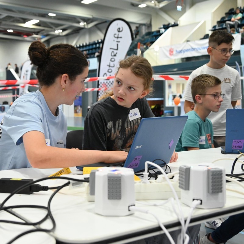 Compétition programmation de drones Futuremindz, DCF-PACK-PRG-CMPL