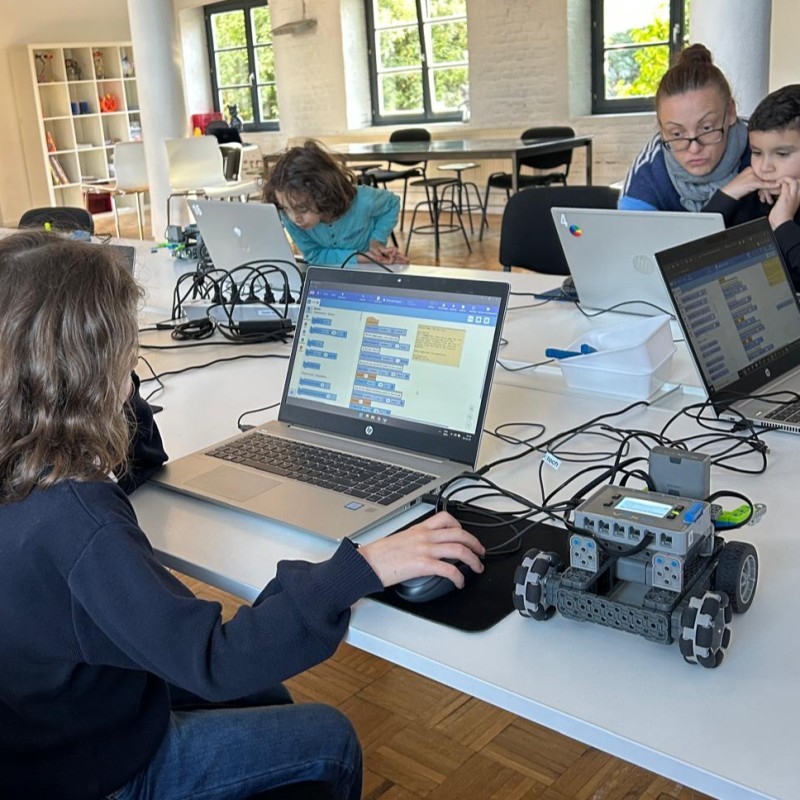 Cours de robotique pour les débutants | P3-P4 | NL, Club VEX IQ