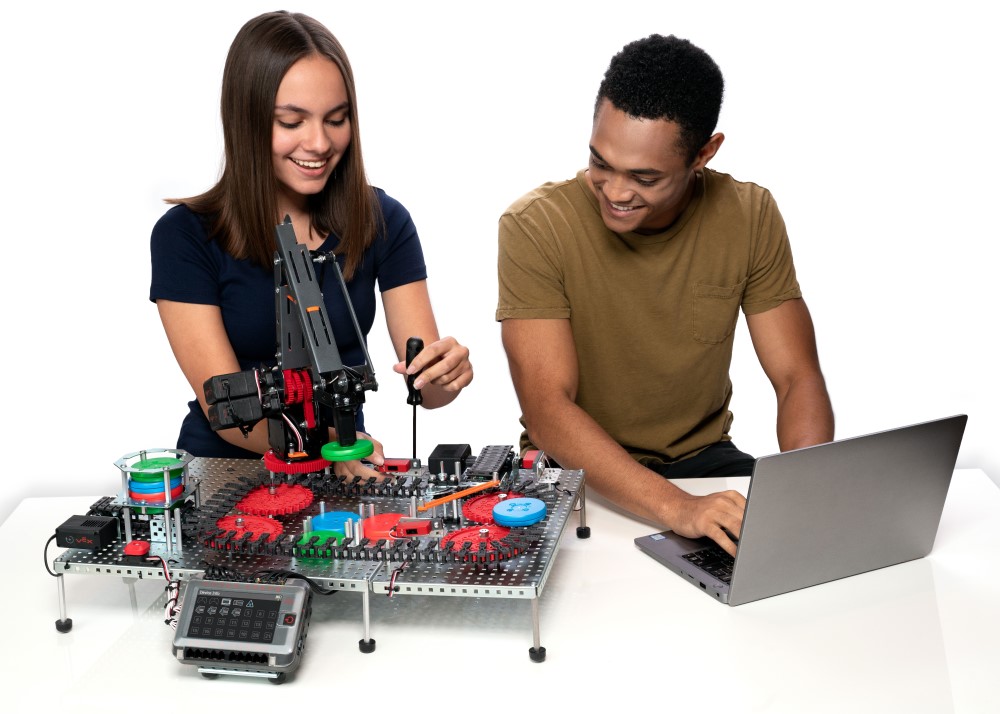 VEX V5. Educational and competitive robotics for secondary and high school students